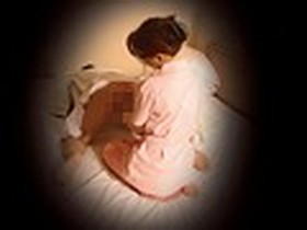 盗撮 回春マッサージエステ嬢たちの裏現場 勃起チ○ポ握らせたら発情しちゃった！？ 3生ハメ無許可中出し　サンプル画像06